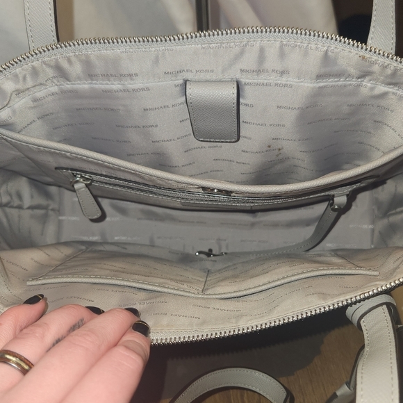 Gray Michael Kors Purse And Matching Wallet Set - Picture 8 of 15